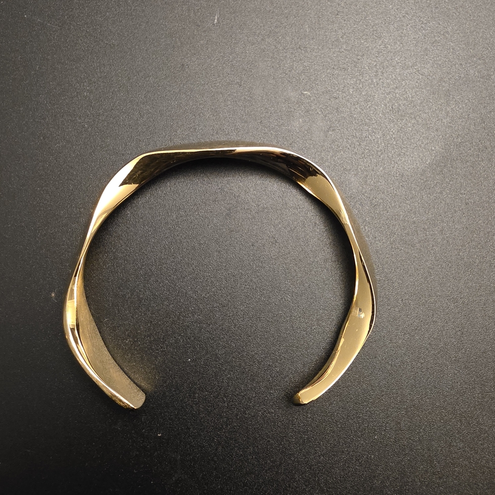 Elegant Gold-Toned Women's Bracelet